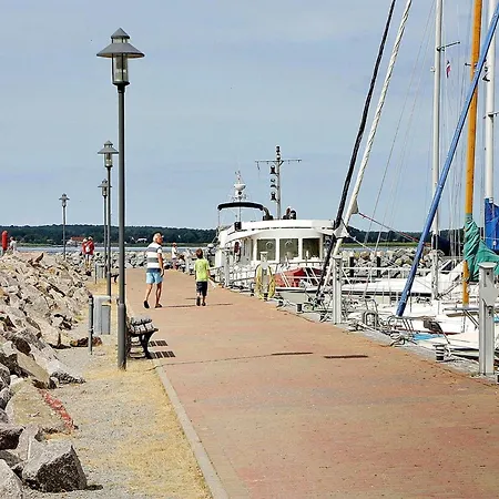 In Wiek, Cleaning Included *